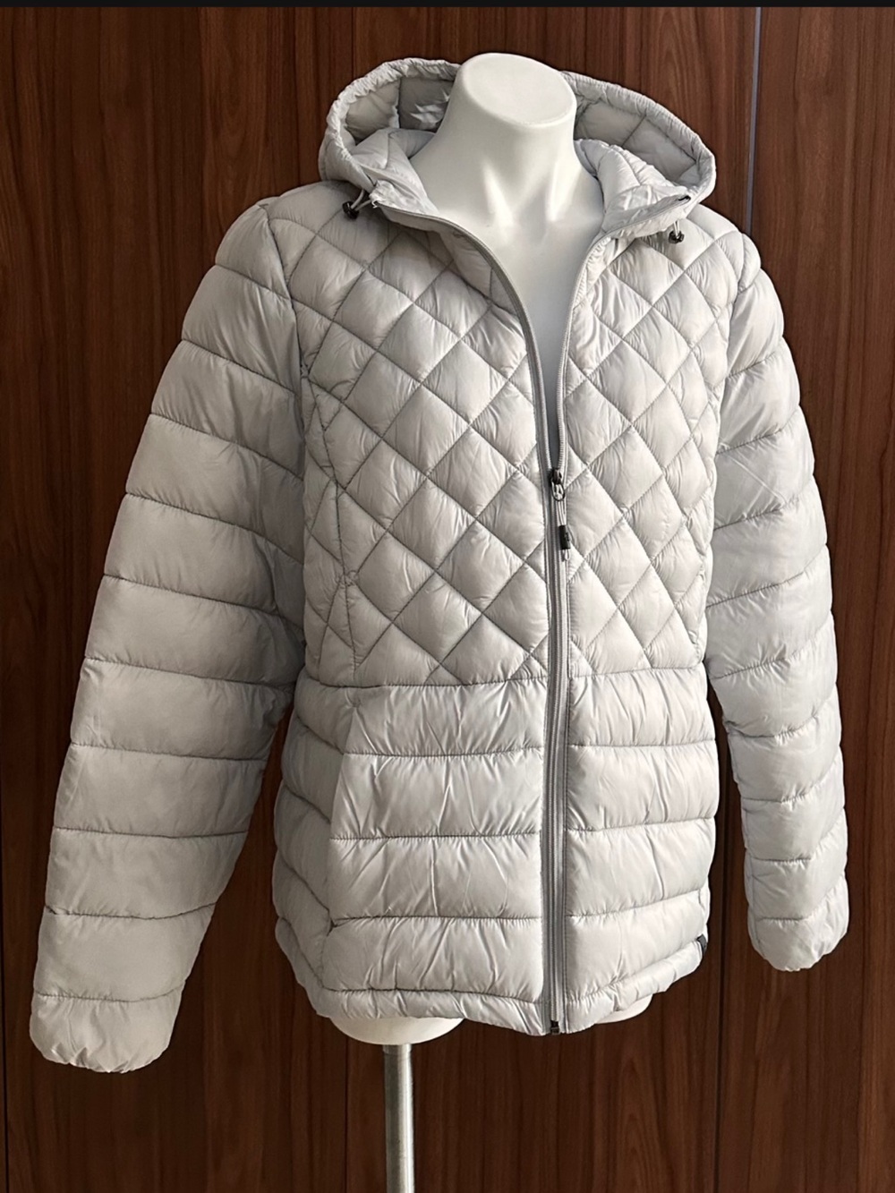 ZeroXposur Light Gray Quilted Hooded Puffer Jacket Size XL